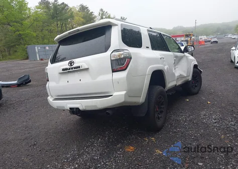 2024 Toyota 4Runner Sr5 z USA, uszkodzony, nr VIN JTEMU5JR1R6307408